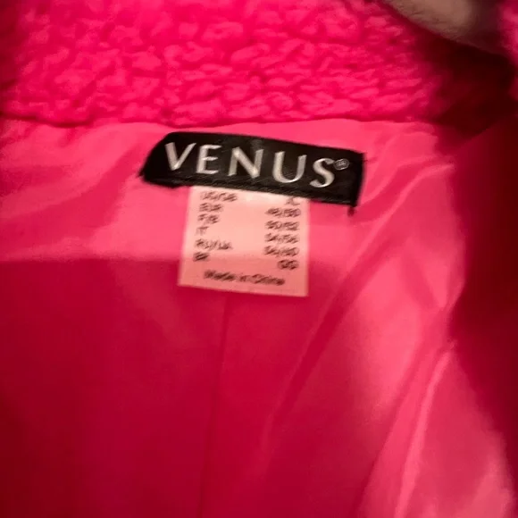 VENUS XL Cozy Pink Teddy Coat - Picture 3 of 4